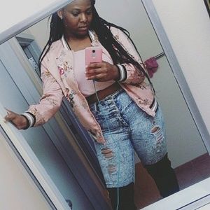 Meet your Posher, Kalani